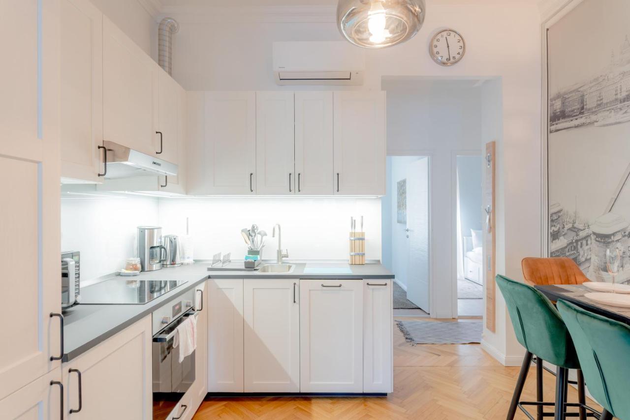 Szip 2 - New In Downtown Appartement Boedapest Buitenkant foto